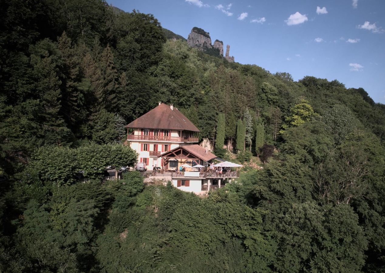 Auberge Du Pont De L'Abime Gruffy Exterior photo